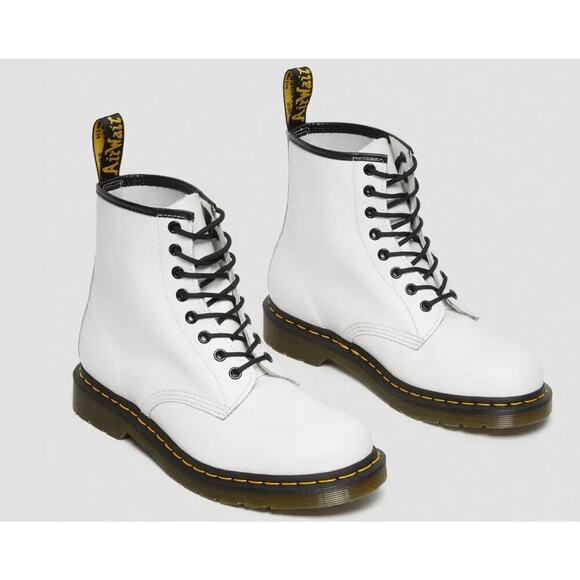 Dr. Martens 1460 Smooth Leather Lace Up Boots In White Size 9 - Picture 2 of 11